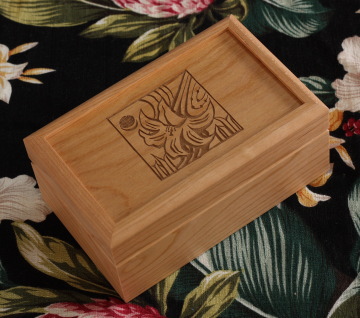 Mana Original Hi Quarity Tarot Box Moon Lily Made in Japan